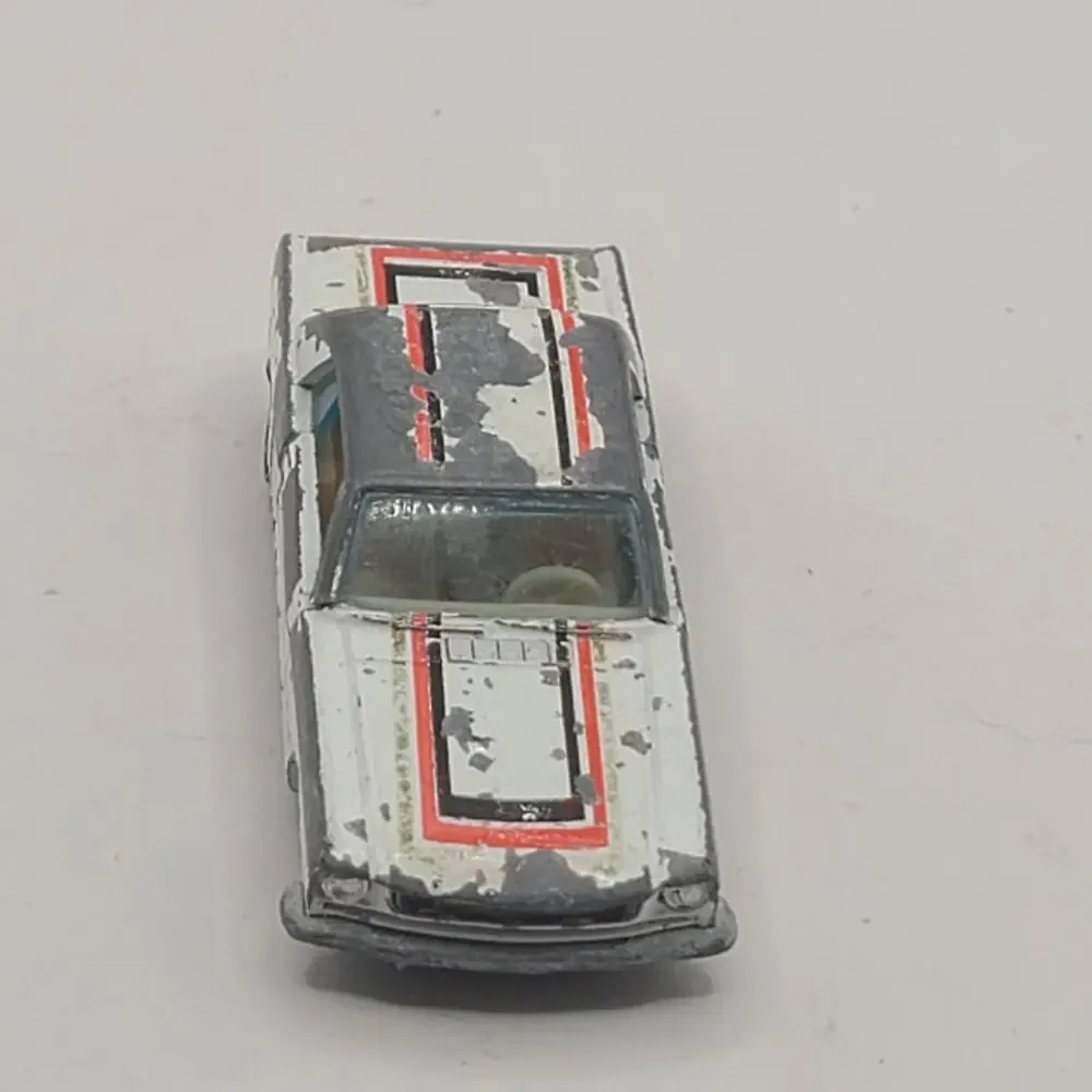 Yatming White 66 Mustang No.1073 Hong Kong Loose